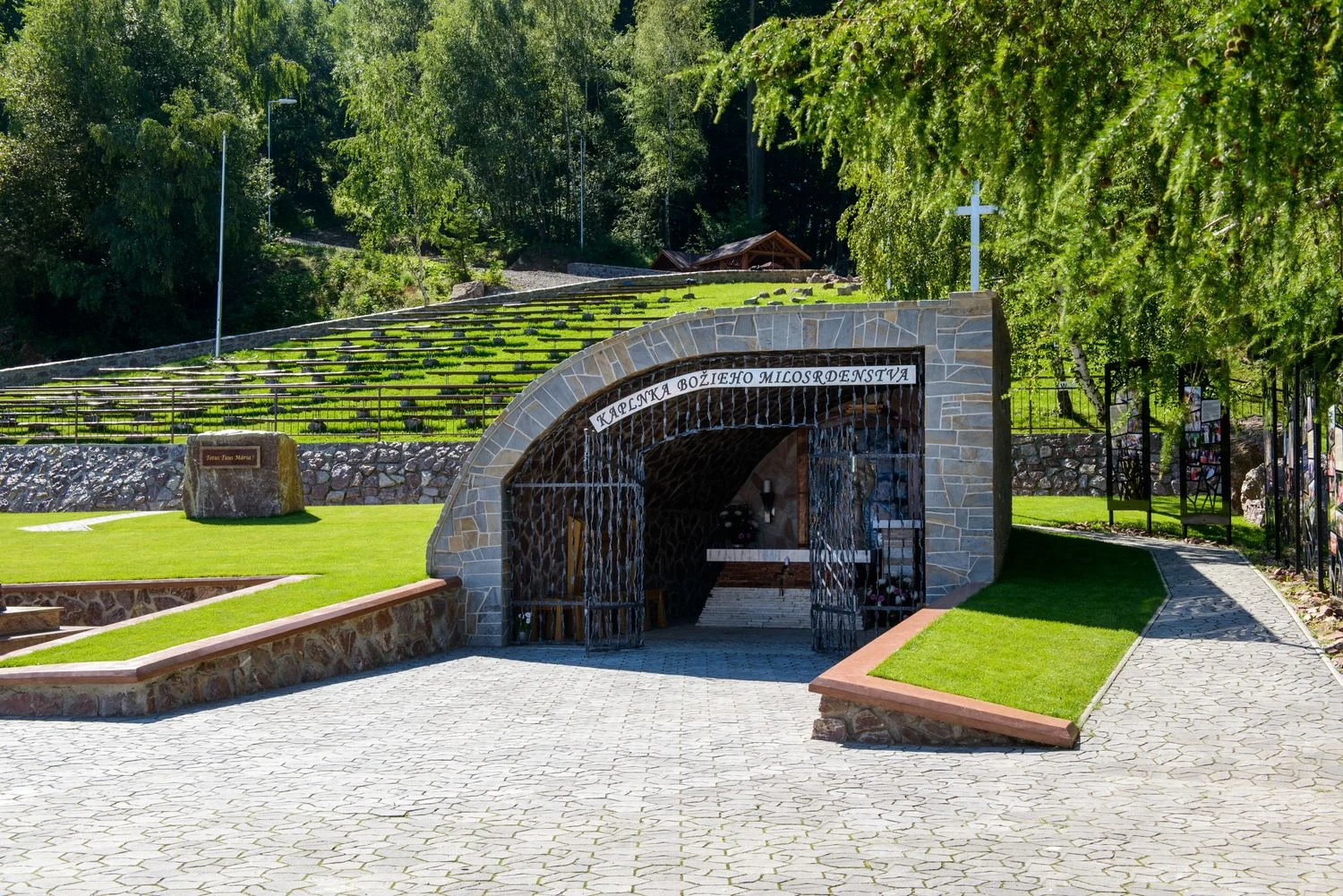 Kaplnka Božieho milosrdenstva na Butkove