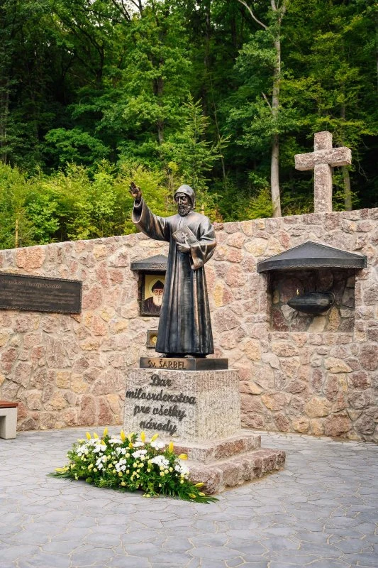 Socha svätého Šarbela na Butkove