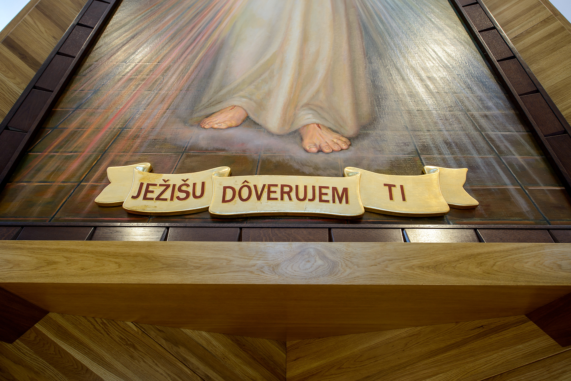 Detail nápisu Ježišu, dôverujem Ti